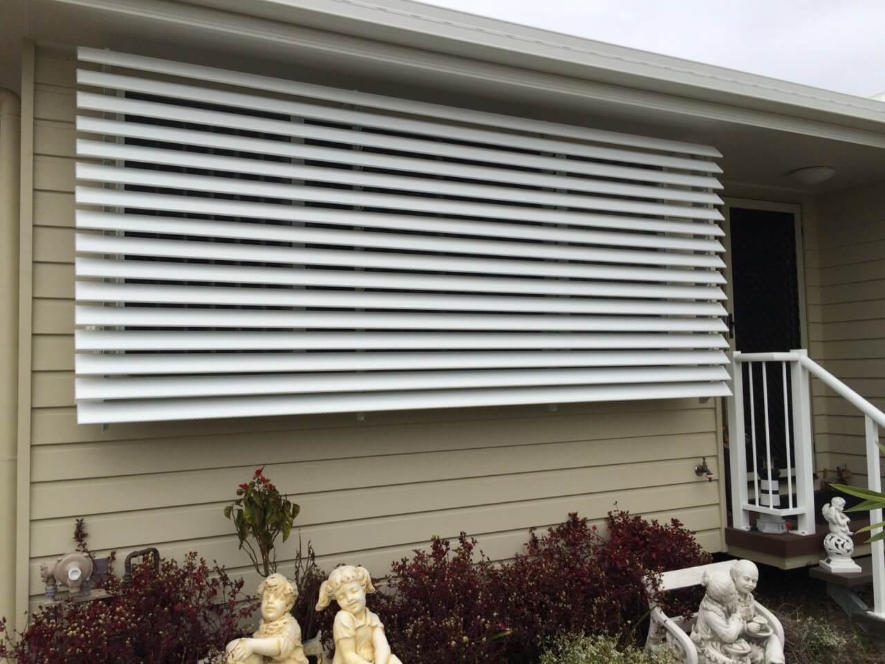 Luxaflex Aluminum Louvre Awnings - Capricorn Screens, Awnings and Blinds